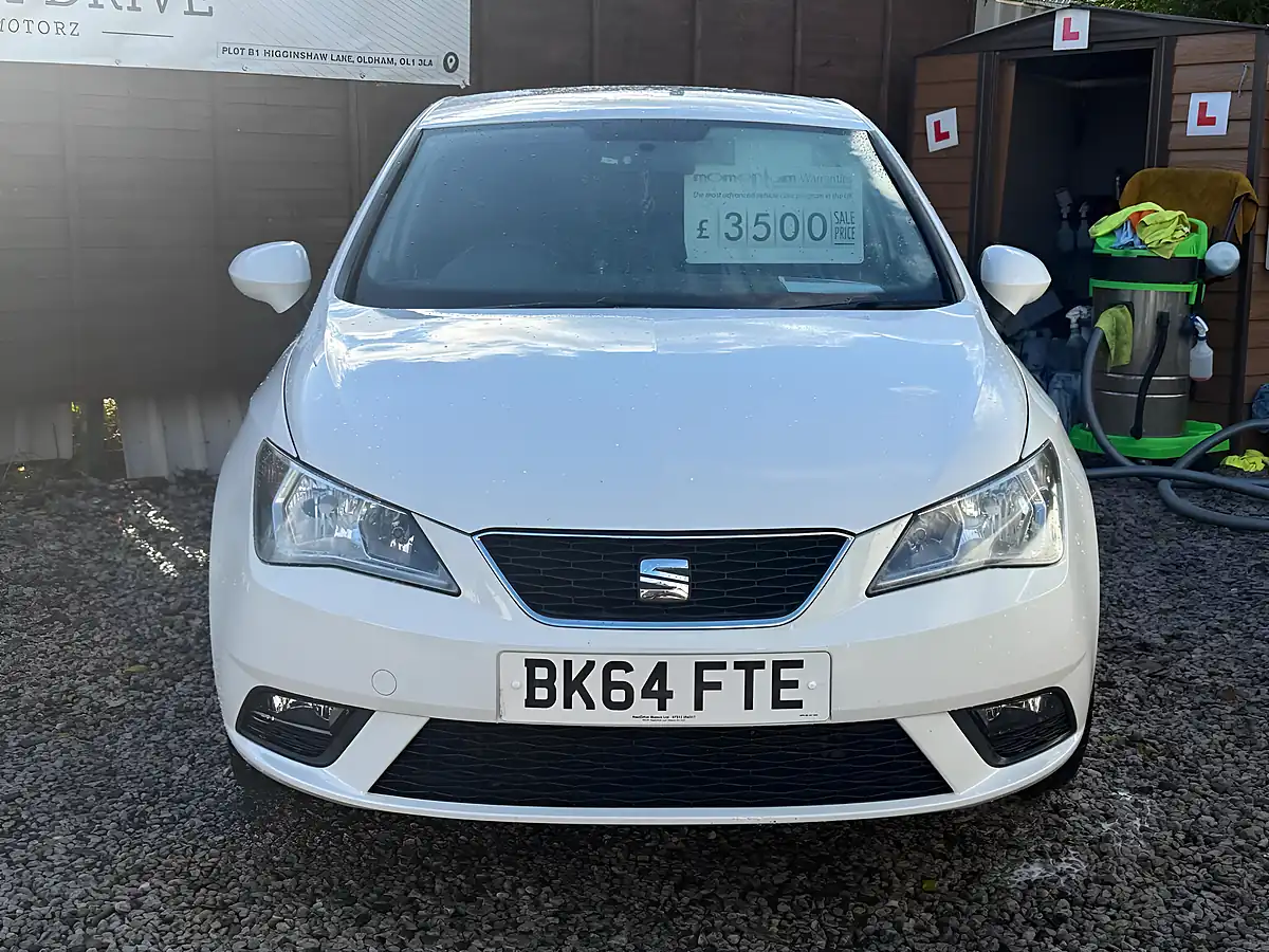 Used 2014 SEAT Ibiza Toca White - Interior and Exterior details 7