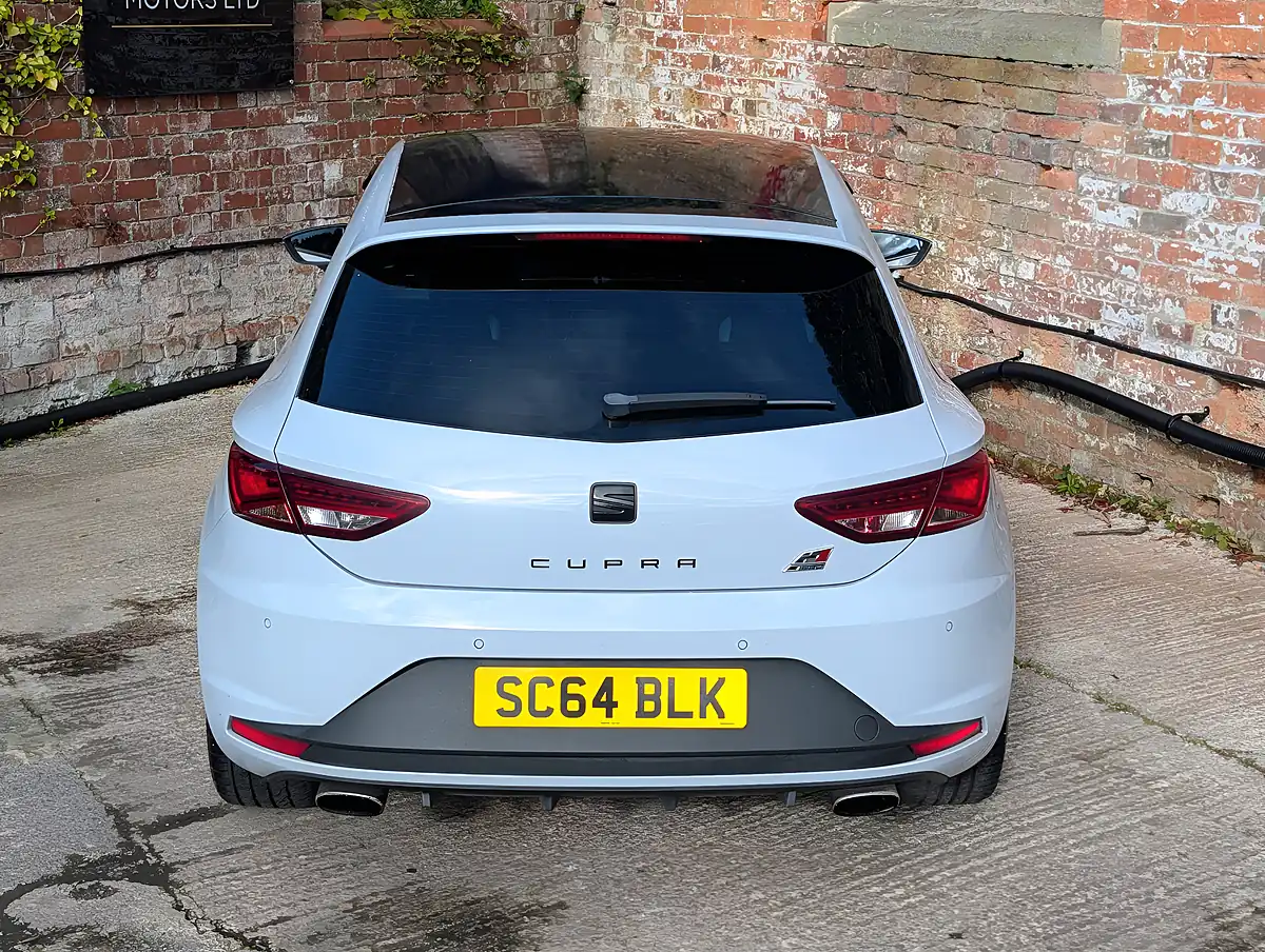Used 2014 SEAT Leon Cupra 280 Grey - Interior and Exterior details 9