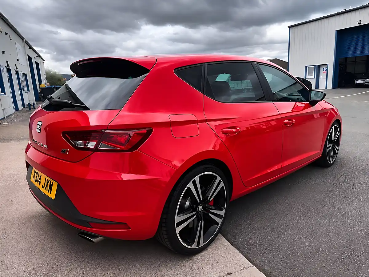 Used 2014 SEAT Leon Cupra 280 Red - Interior and Exterior details 10
