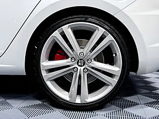 Used 2014 SEAT Leon Cupra White - Interior and Exterior details 10