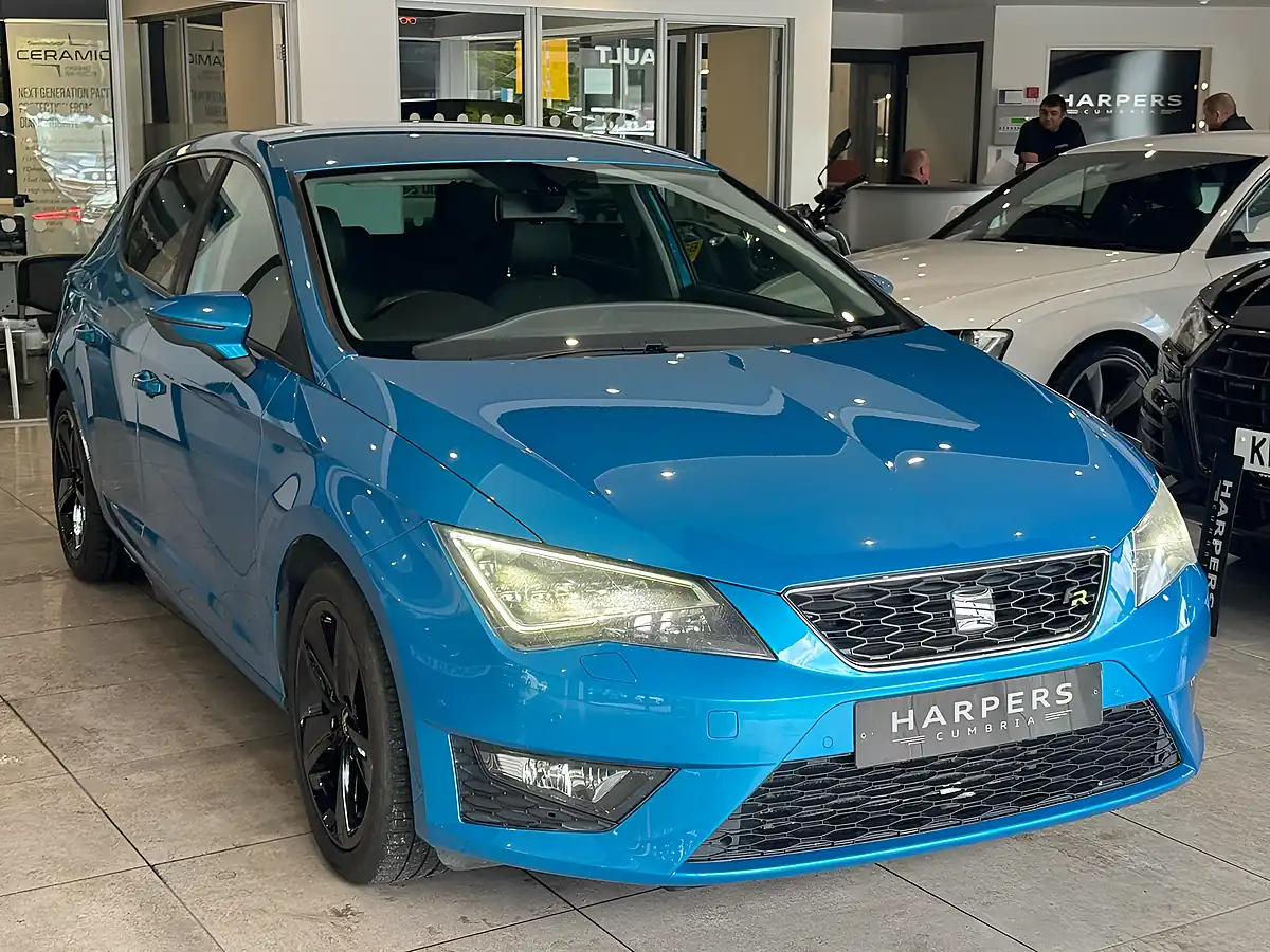 Used 2014 SEAT Leon Fr Blue - Interior and Exterior details 12