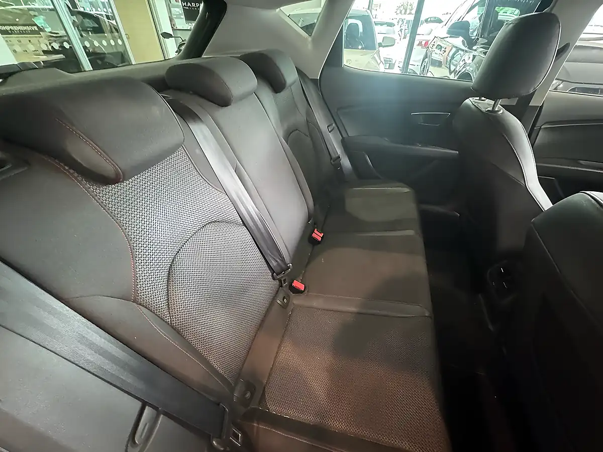 Used 2014 SEAT Leon Fr Blue - Interior and Exterior details 7