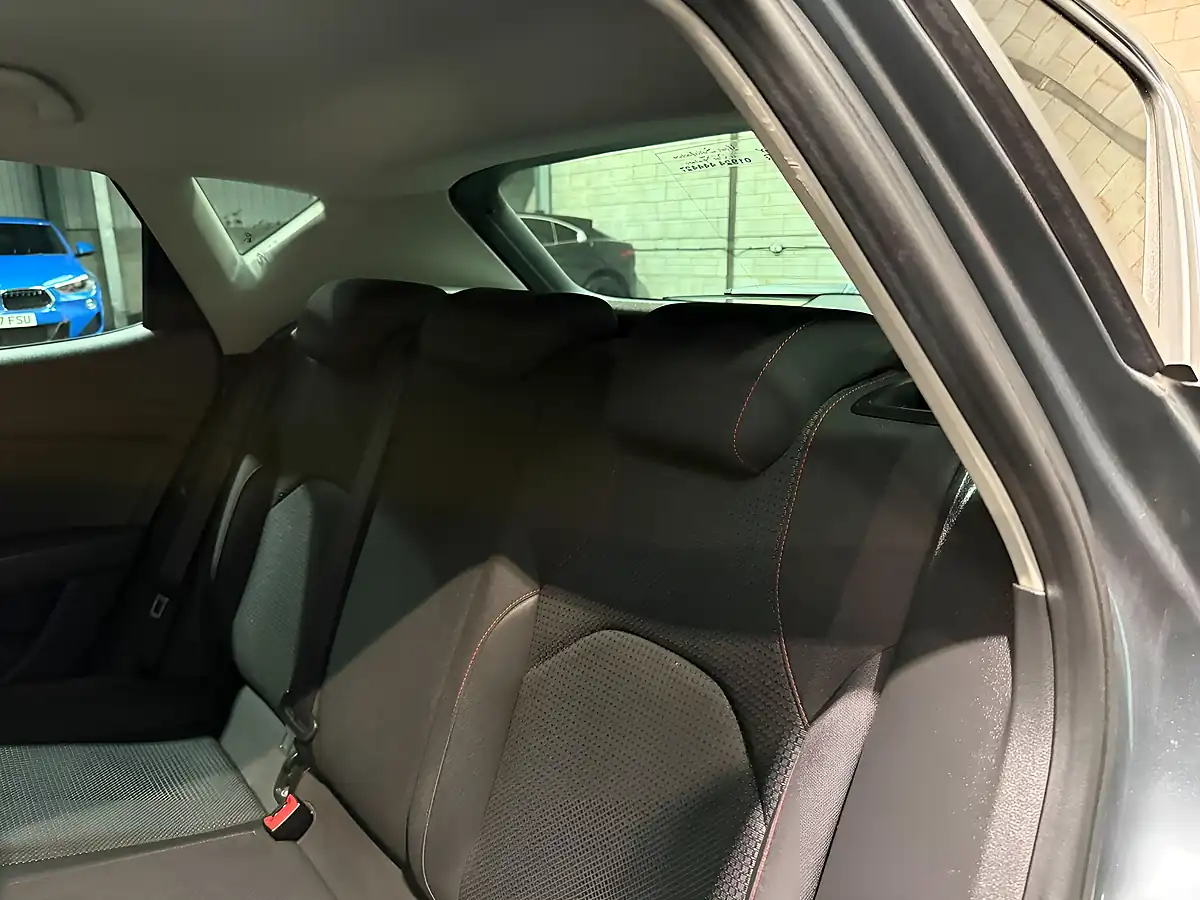 Used 2014 SEAT Leon Fr Grey - Interior and Exterior details 14