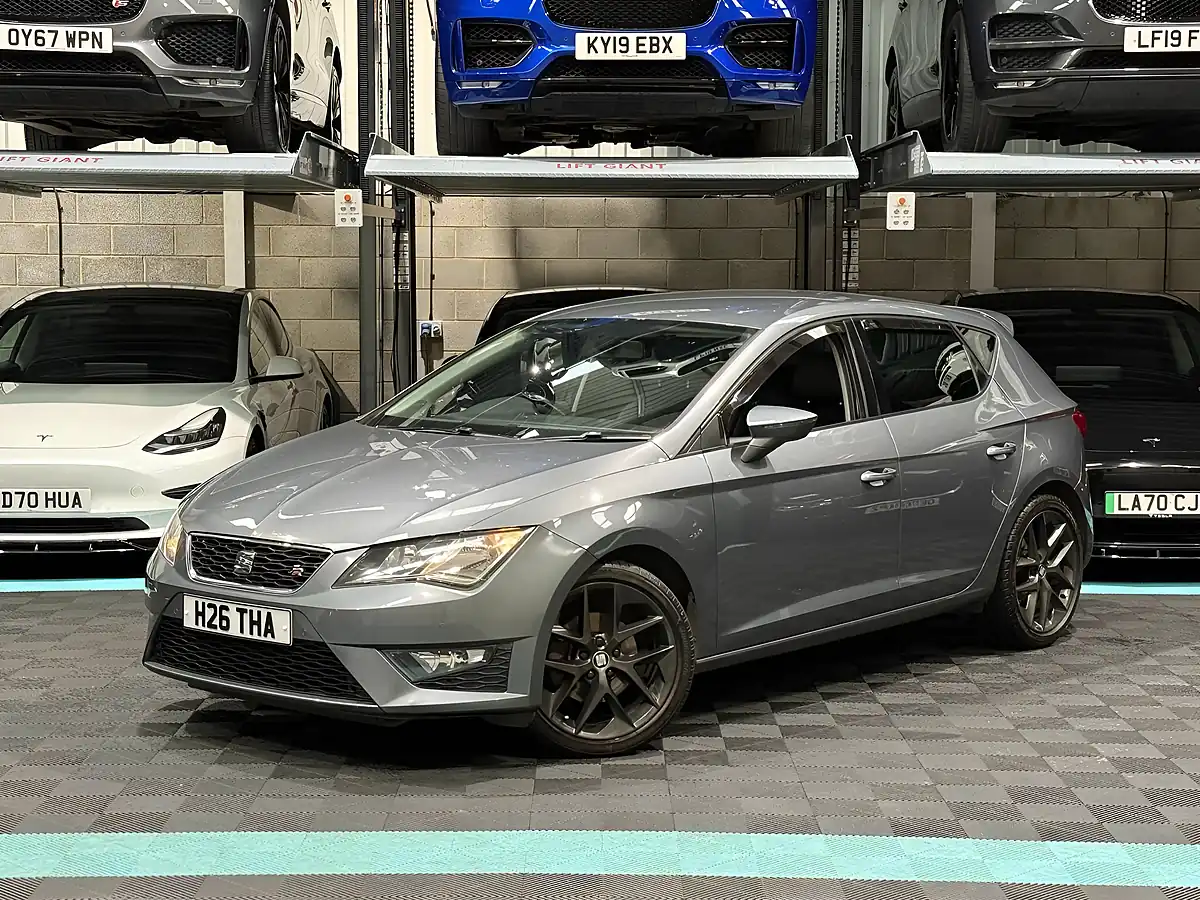 Used 2014 SEAT Leon Fr Grey - Interior and Exterior details 3
