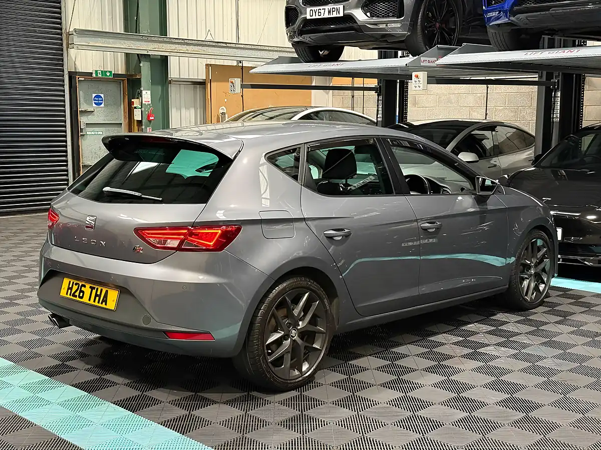 Used 2014 SEAT Leon Fr Grey - Interior and Exterior details 7