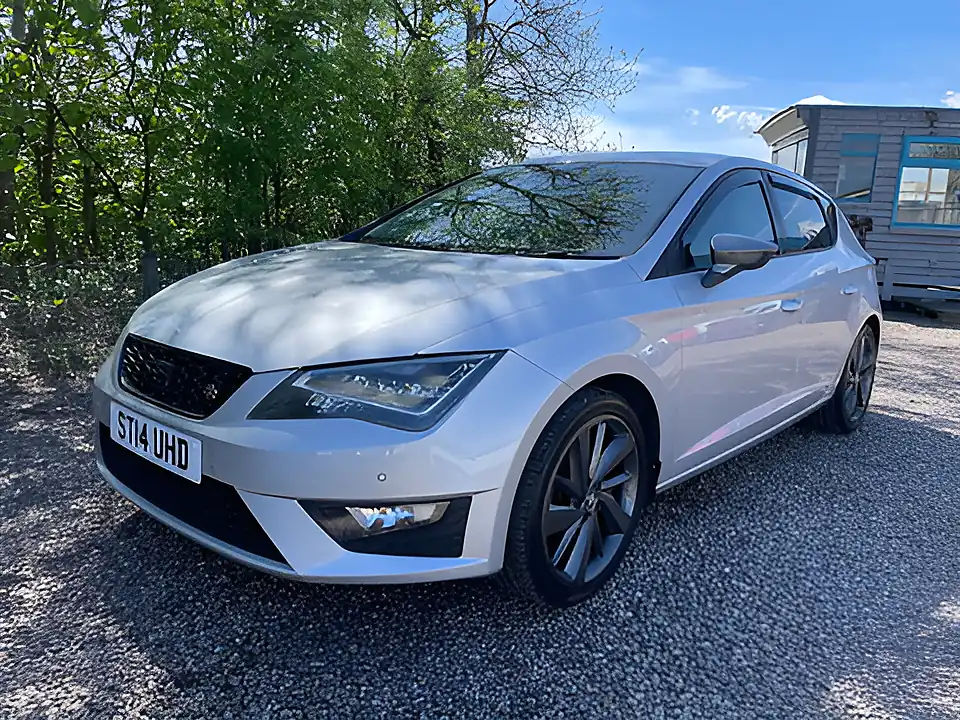 Used 2014 SEAT Leon Fr Silver - Interior and Exterior details 11