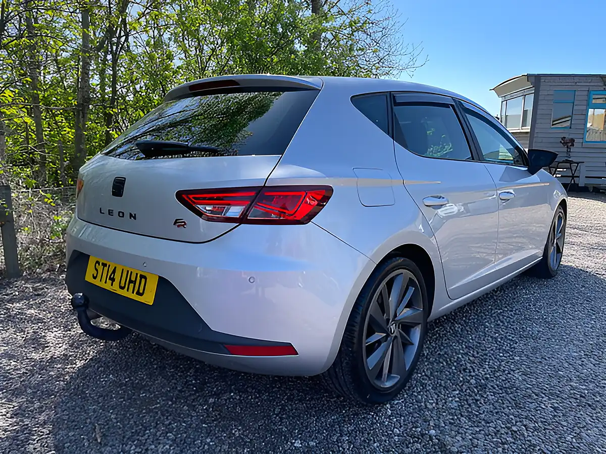 Used 2014 SEAT Leon Fr Silver - Interior and Exterior details 19