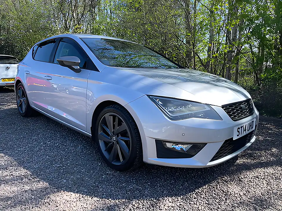 Used 2014 SEAT Leon Fr Silver - Interior and Exterior details 4