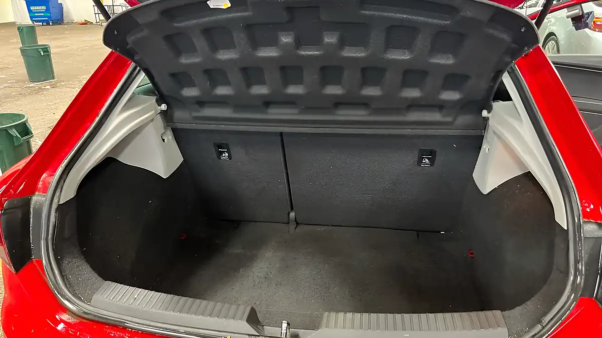 Used 2014 SEAT Leon Fr Sport Red - Interior and Exterior details 11