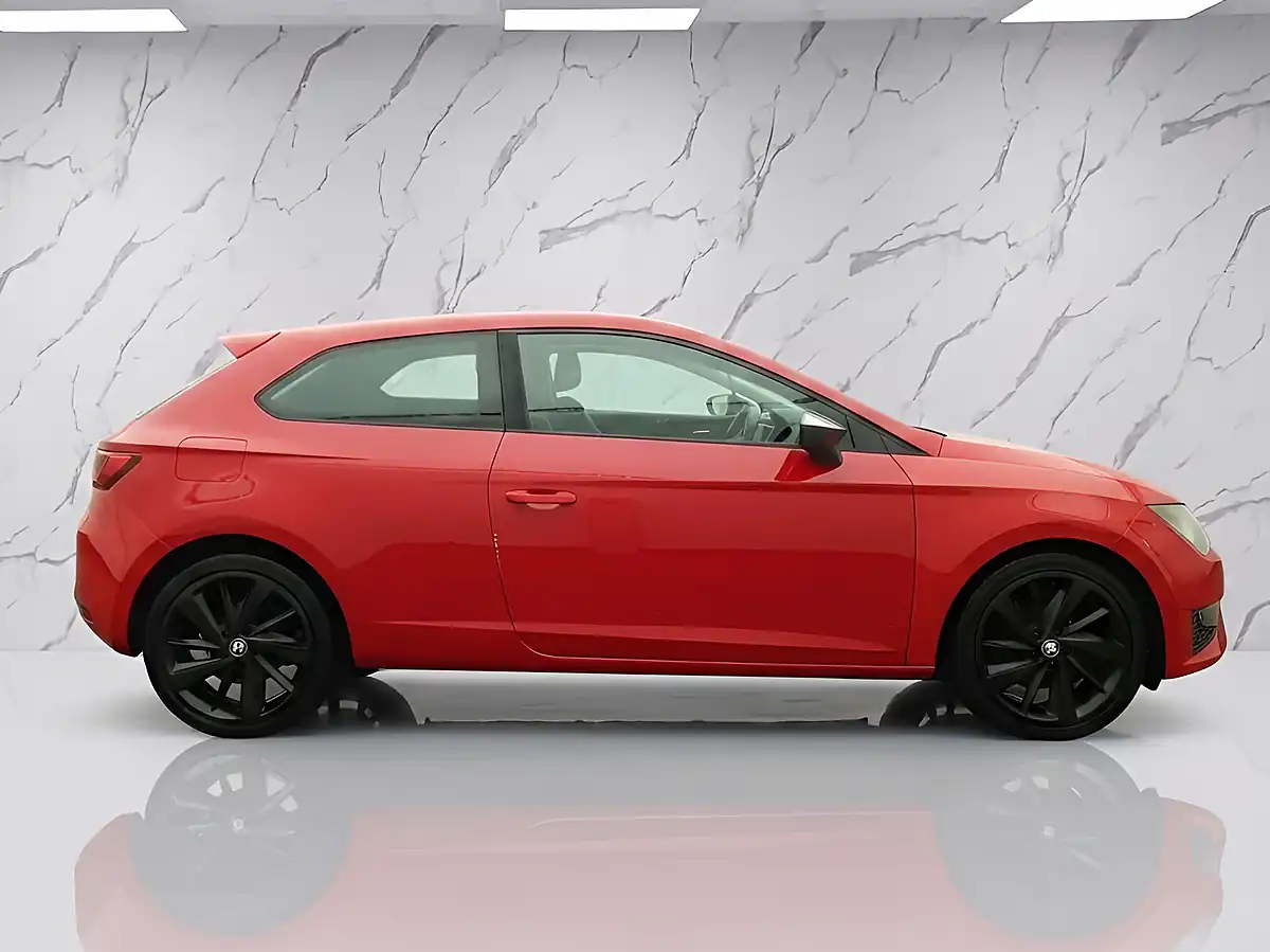 Used 2014 SEAT Leon Fr Sport Red - Interior and Exterior details 6