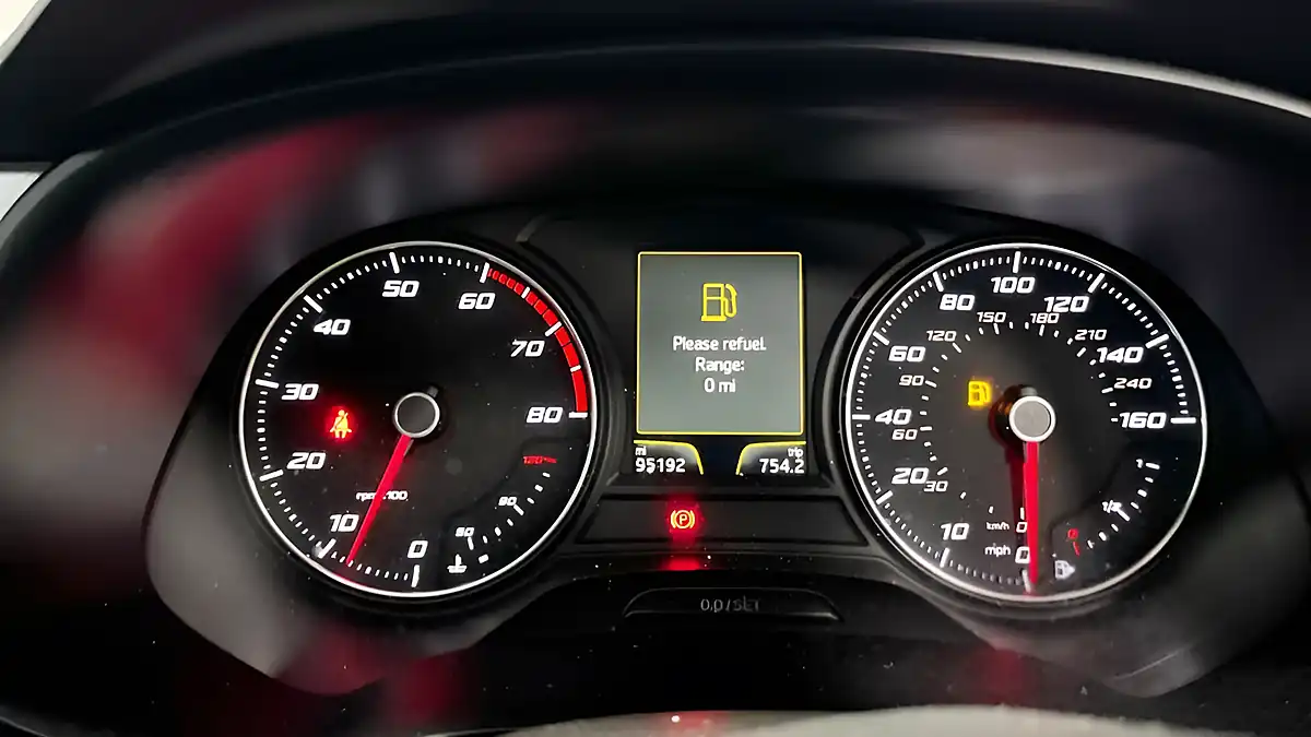 Used 2014 SEAT Leon Fr Sport Red - Interior and Exterior details 8