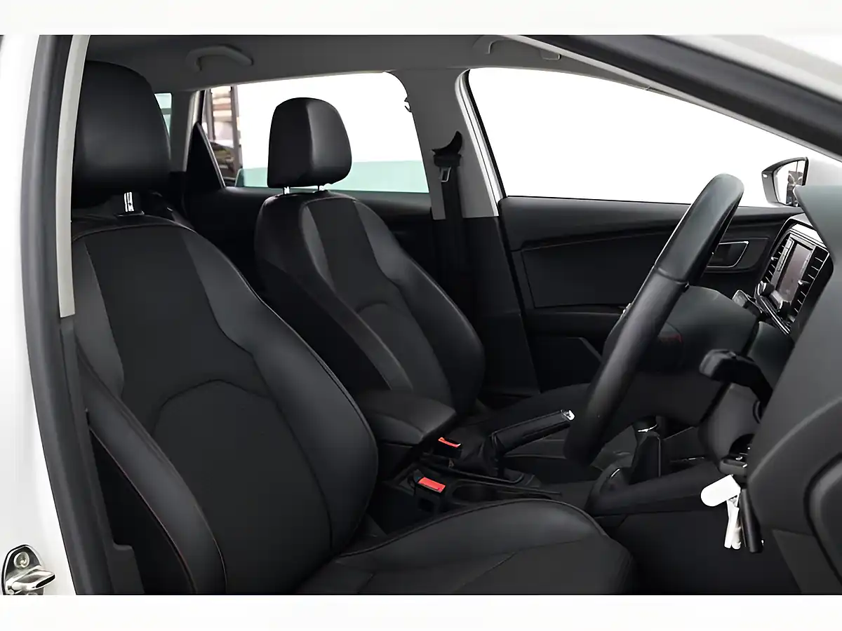 Used 2014 SEAT Leon Fr Sport Tourer White - Interior and Exterior details 14