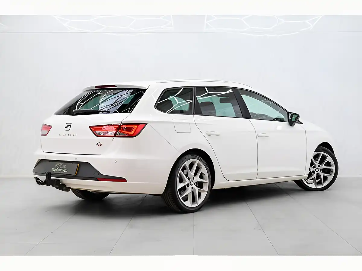 Used 2014 SEAT Leon Fr Sport Tourer White - Interior and Exterior details 6
