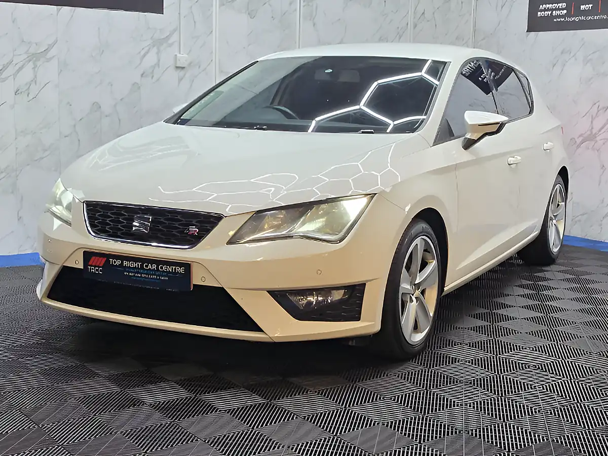 Used 2014 SEAT Leon Fr White - Interior and Exterior details 4