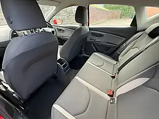 Used 2014 SEAT Leon S Red - Interior and Exterior details 11