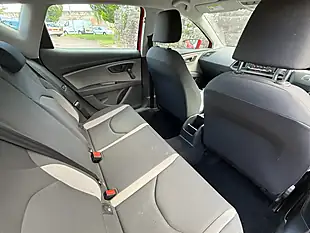 Used 2014 SEAT Leon S Red - Interior and Exterior details 13