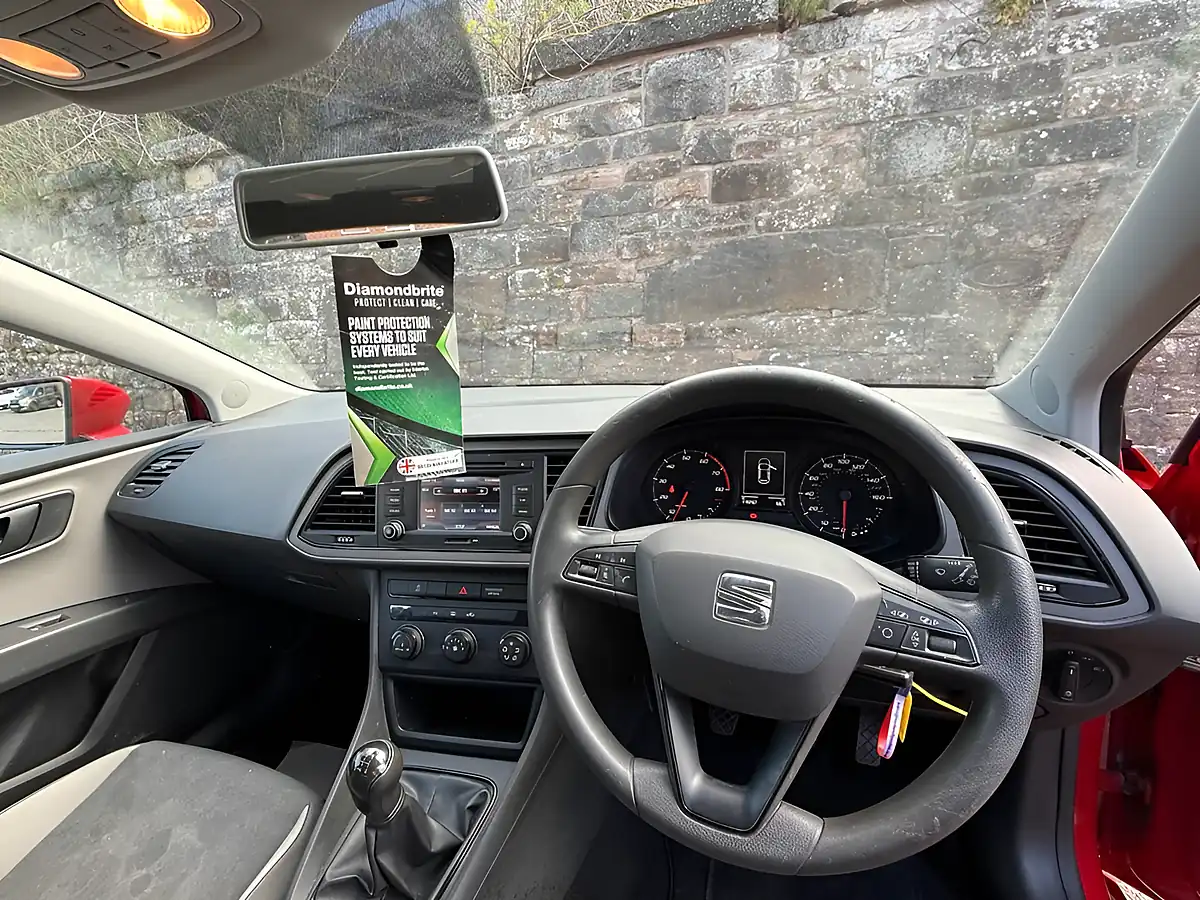 Used 2014 SEAT Leon S Red - Interior and Exterior details 17
