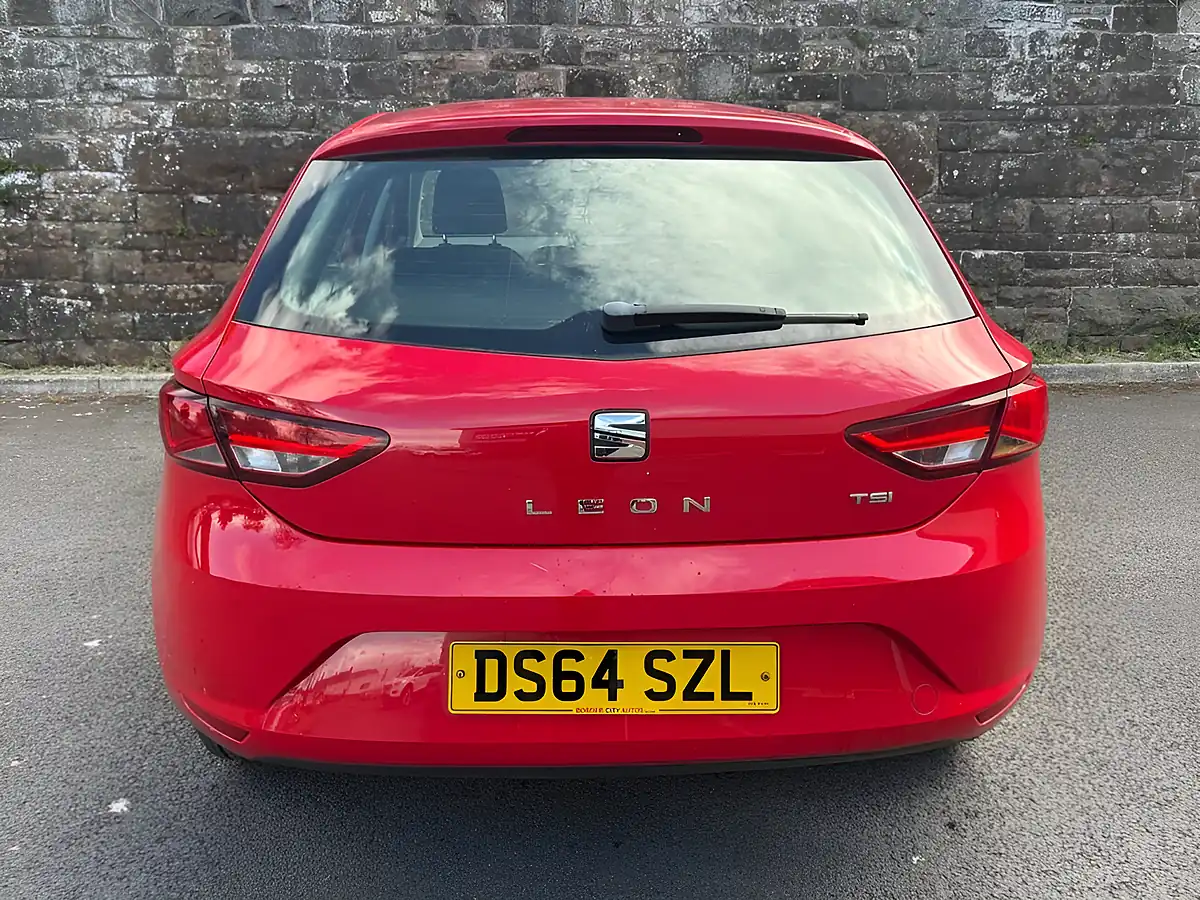 Used 2014 SEAT Leon S Red - Interior and Exterior details 7