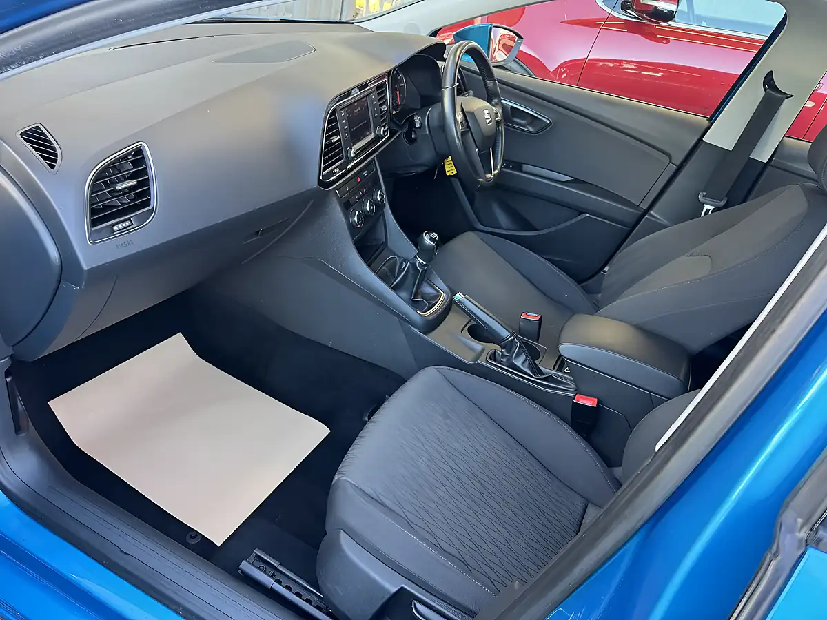 Used 2014 SEAT Leon Se Blue - Interior and Exterior details 10