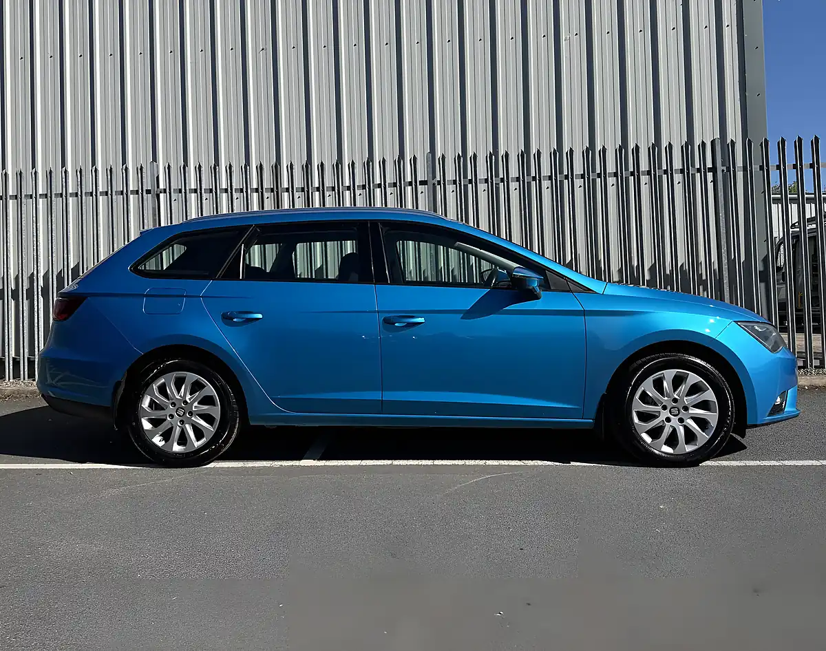 Used 2014 SEAT Leon Se Blue - Interior and Exterior details 7