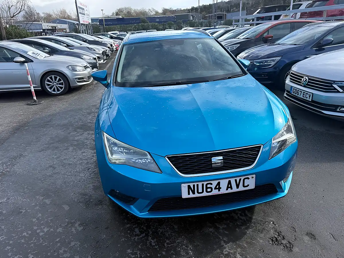 Used 2014 SEAT Leon Se Edition Blue - Interior and Exterior details 14