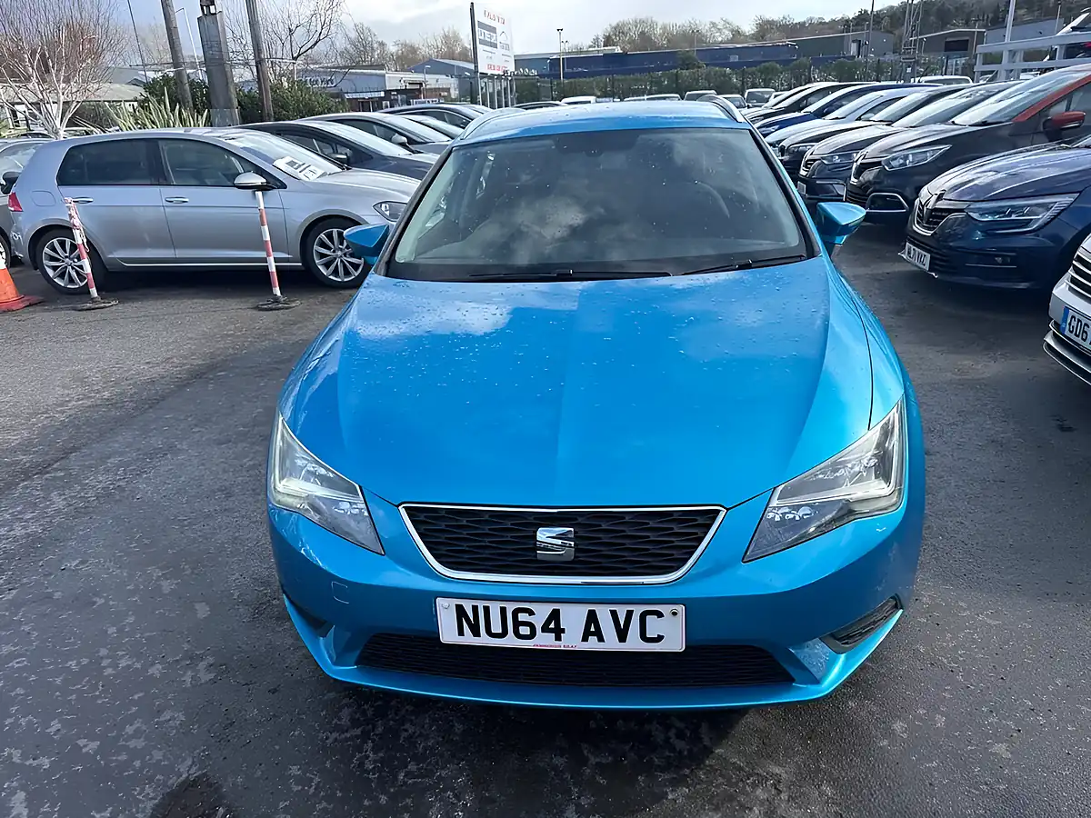 Used 2014 SEAT Leon Se Edition Blue - Interior and Exterior details 15