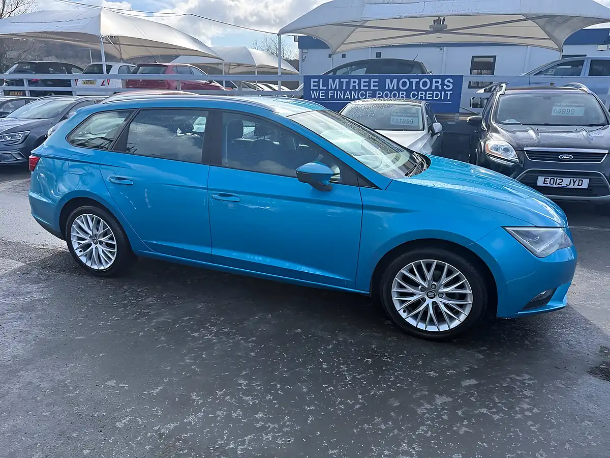 Used 2014 SEAT Leon Se Edition Blue - Interior and Exterior details 6