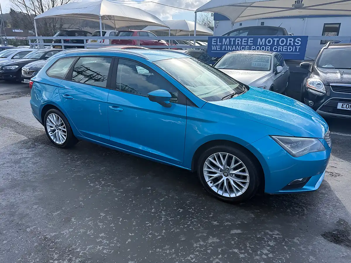 Used 2014 SEAT Leon Se Edition Blue - Interior and Exterior details 7