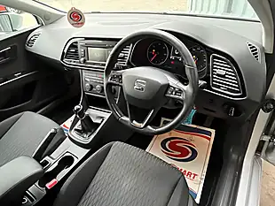 Used 2014 SEAT Leon Se Silver - Interior and Exterior details 17