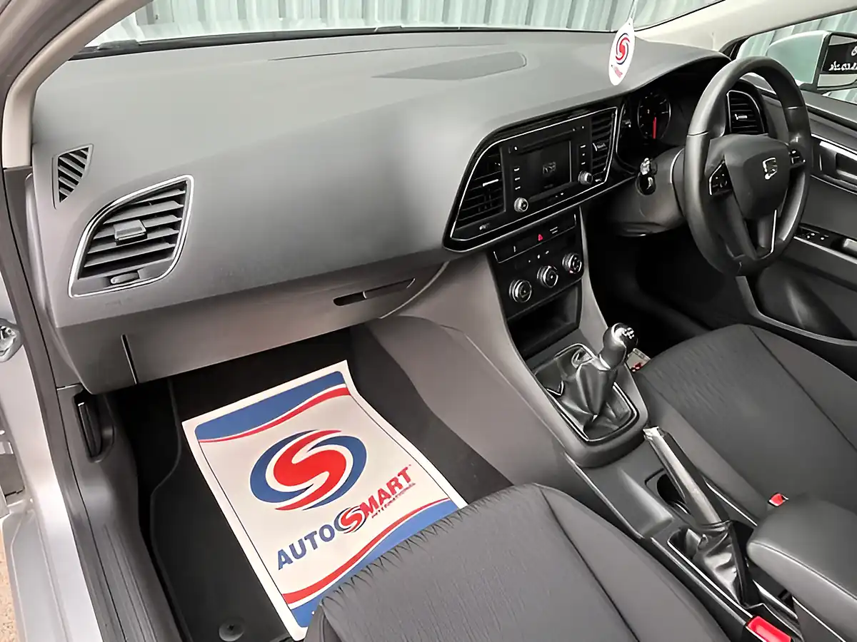 Used 2014 SEAT Leon Se Silver - Interior and Exterior details 19