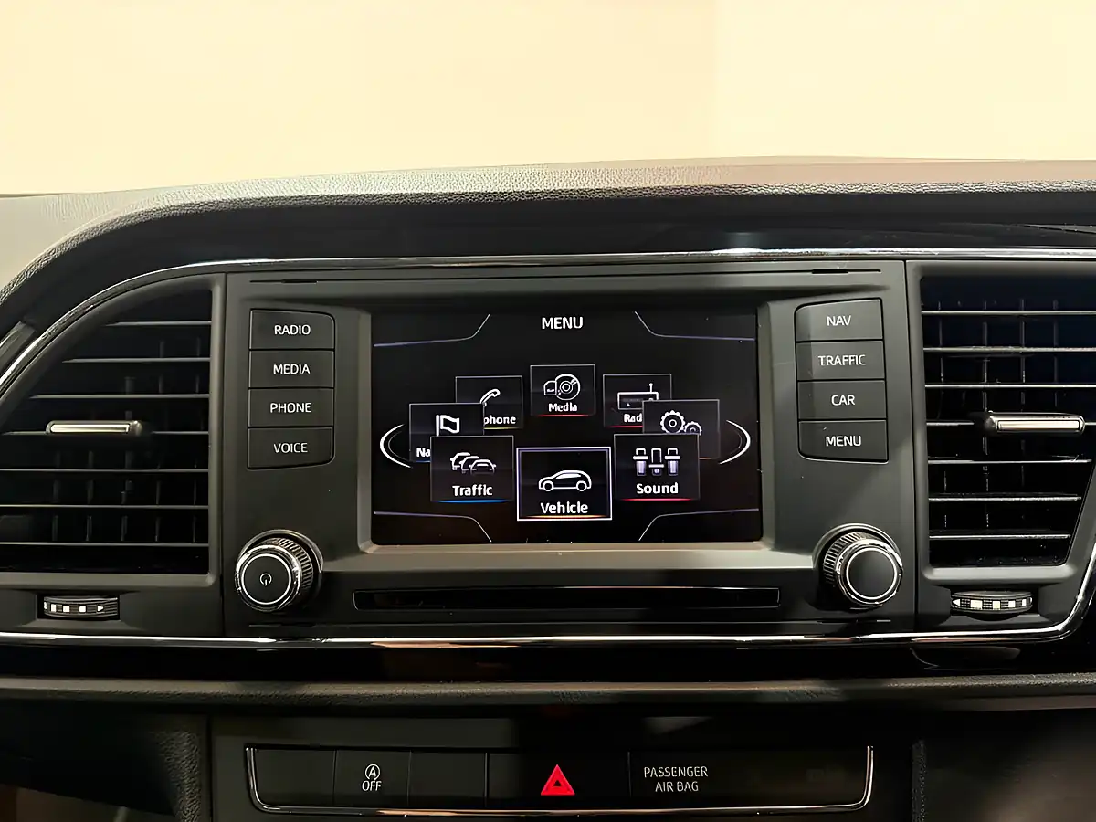 Used 2014 SEAT Leon Se Silver - Interior and Exterior details 20