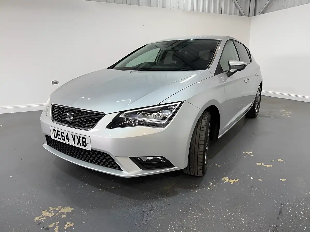 Used 2014 SEAT Leon Se Silver - Interior and Exterior details 3
