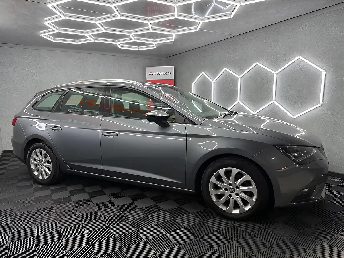 Used 2014 SEAT Leon Se Sport Tourer Grey - Interior and Exterior details 9