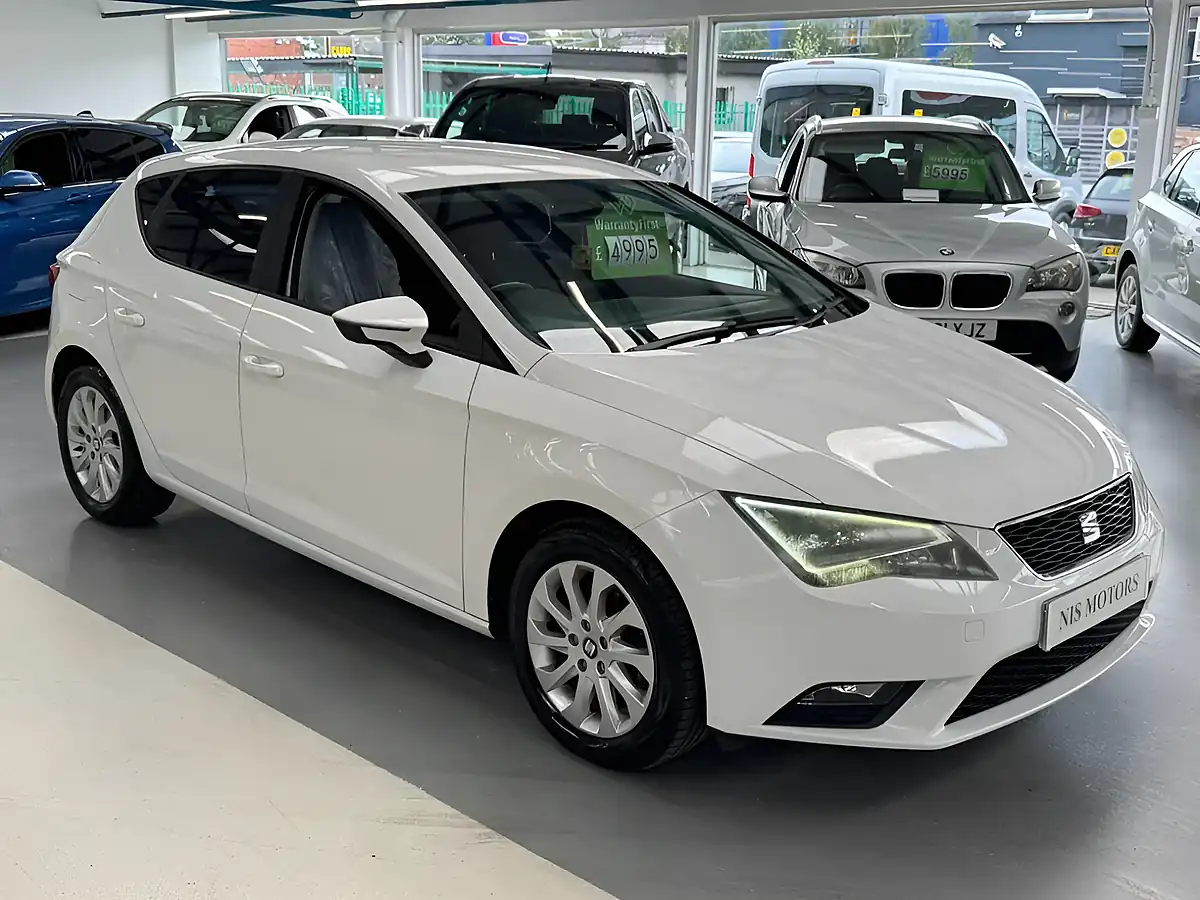 Used 2014 SEAT Leon Se White - Front View