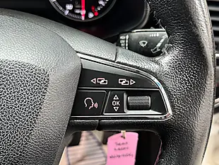Used 2014 SEAT Leon Se White - Interior and Exterior details 13