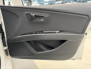Used 2014 SEAT Leon Se White - Interior and Exterior details 16
