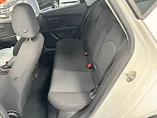 Used 2014 SEAT Leon Se White - Interior and Exterior details 17