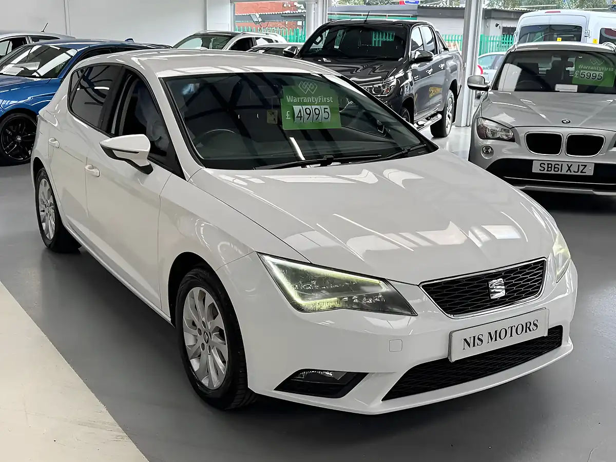 Used 2014 SEAT Leon Se White - Interior and Exterior details 5
