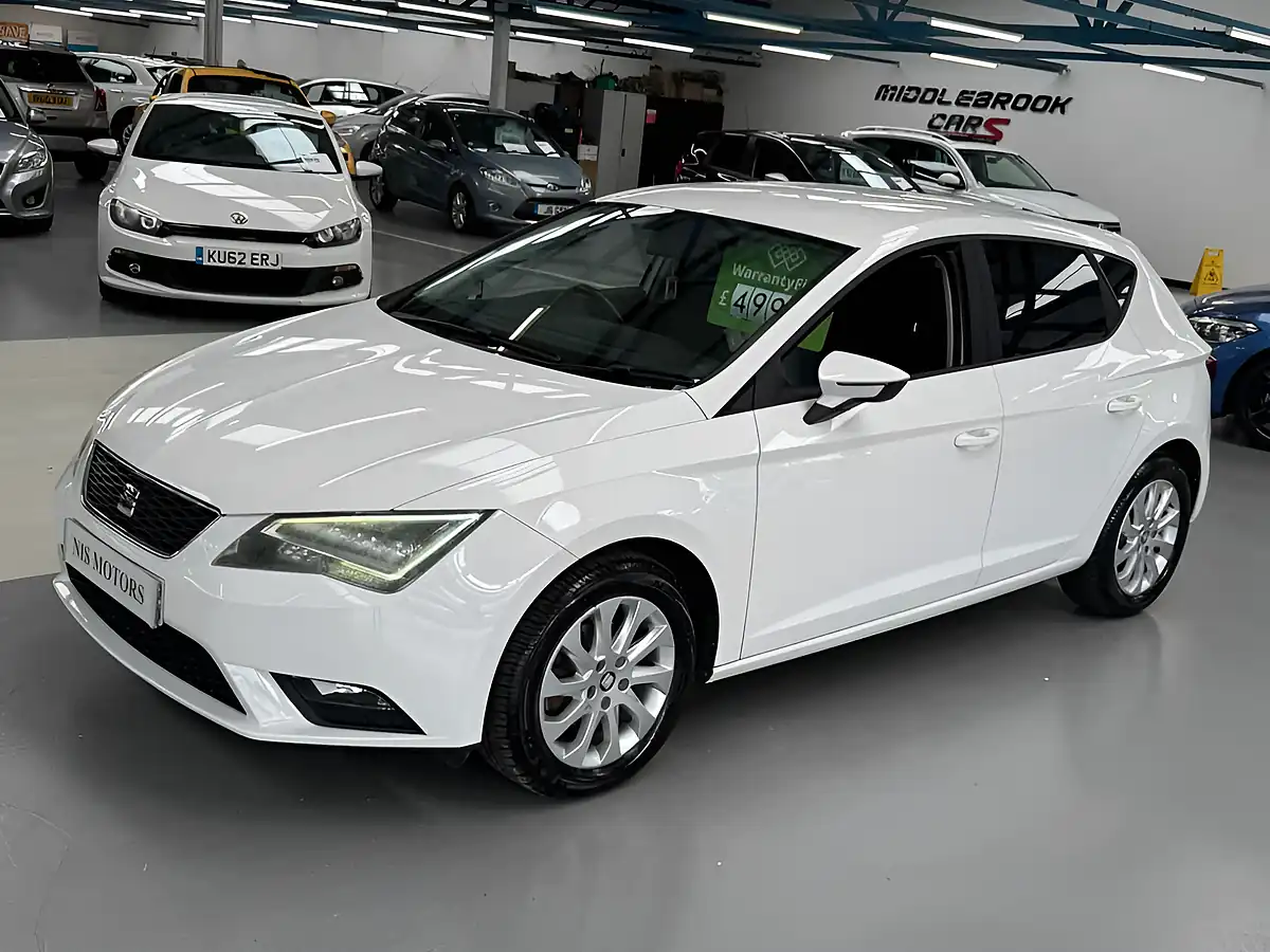 Used 2014 SEAT Leon Se White - Interior and Exterior details 9