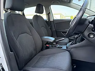 Used 2014 SEAT Leon Se White - Interior and Exterior details 15