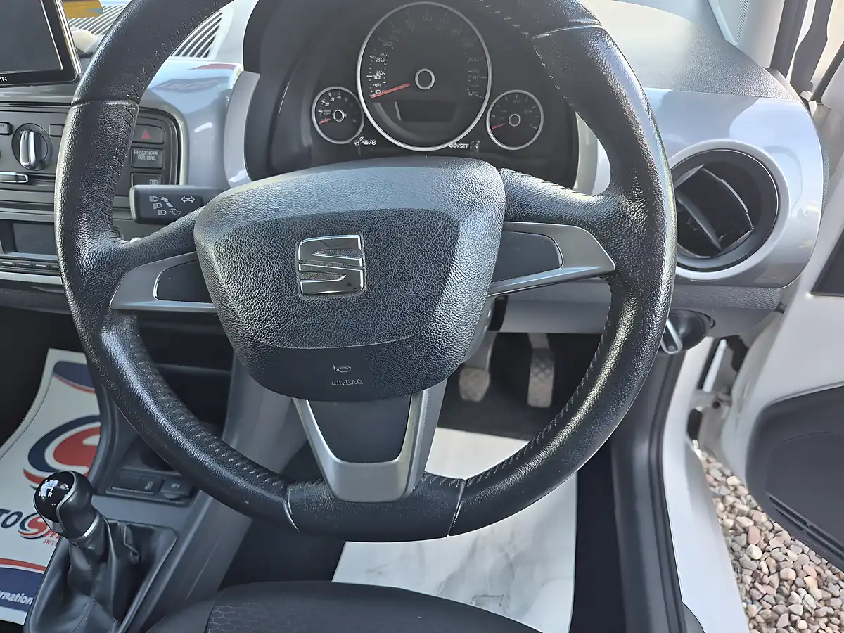Used 2014 SEAT Mii I Tech White - Interior and Exterior details 12