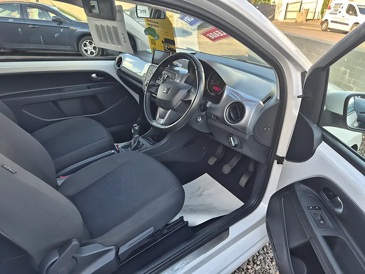 Used 2014 SEAT Mii I Tech White - Interior and Exterior details 16