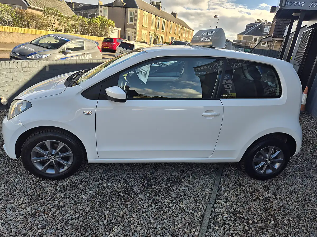 Used 2014 SEAT Mii I Tech White - Interior and Exterior details 6