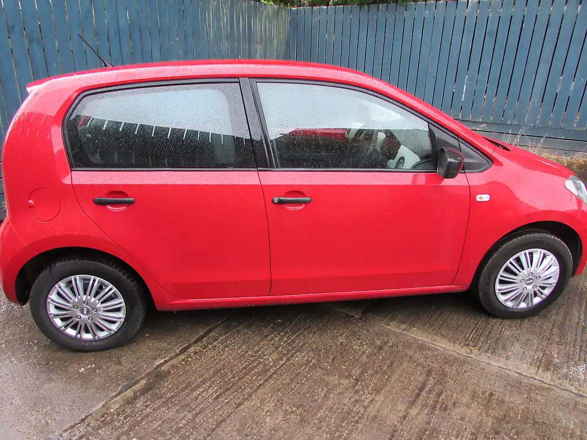 Used 2014 SEAT Mii S Ac Red - Interior and Exterior details 6
