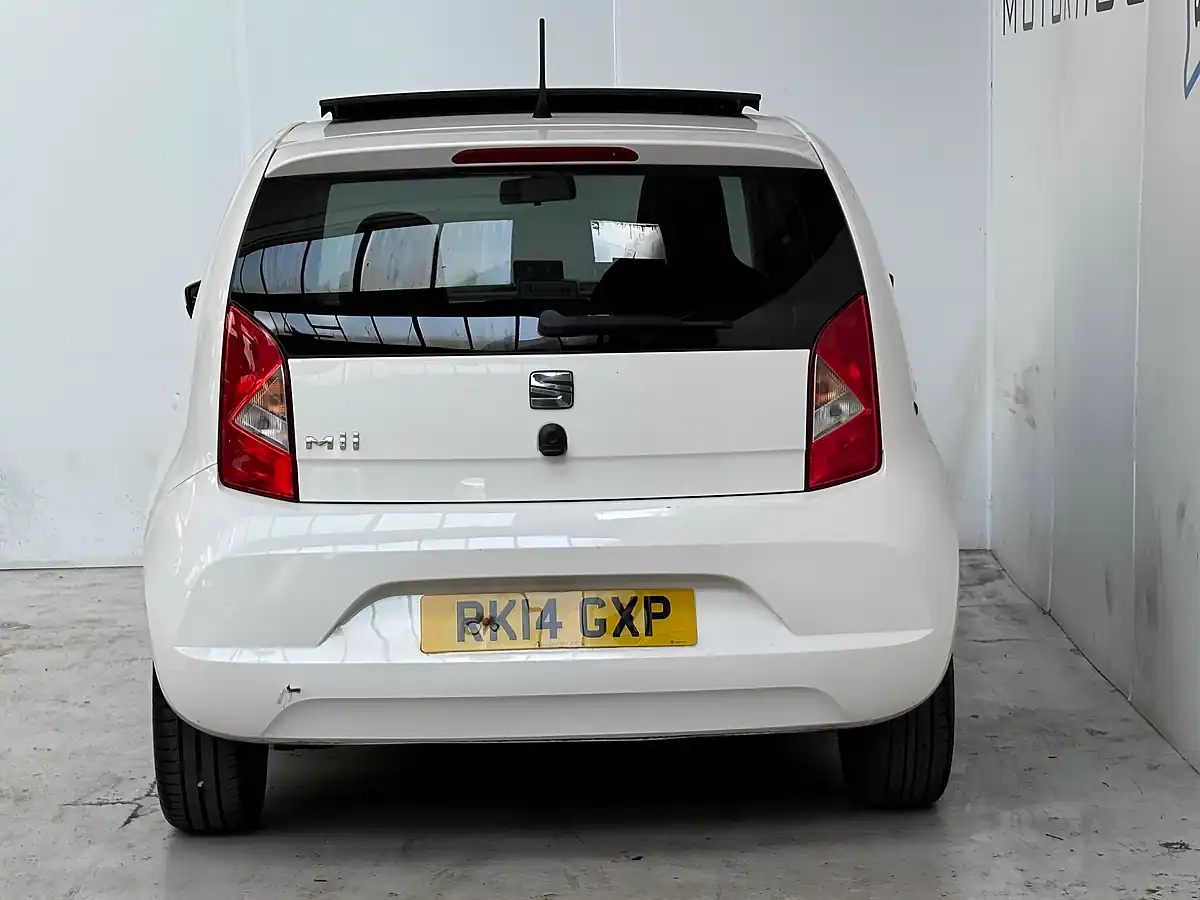 Used 2014 SEAT Mii Sport White - Interior and Exterior details 5