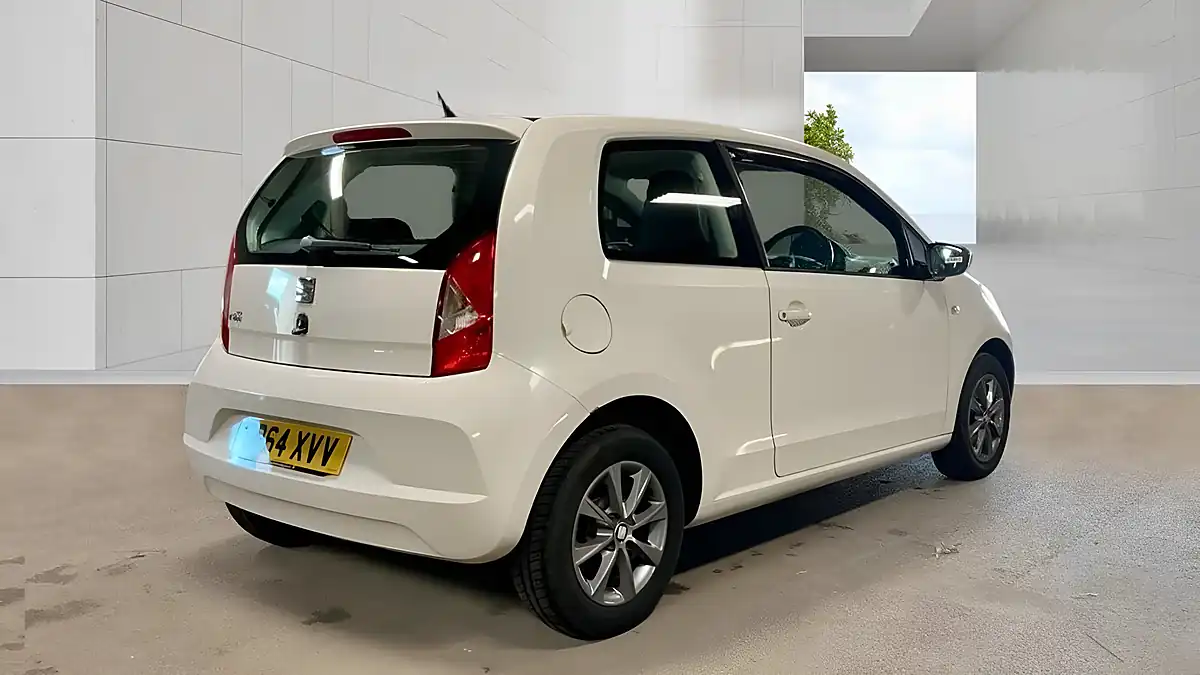 Used 2014 SEAT Mii Toca White - Interior and Exterior details 6