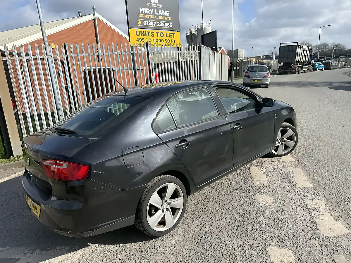 Used 2014 SEAT Toledo - Interior and Exterior details 11