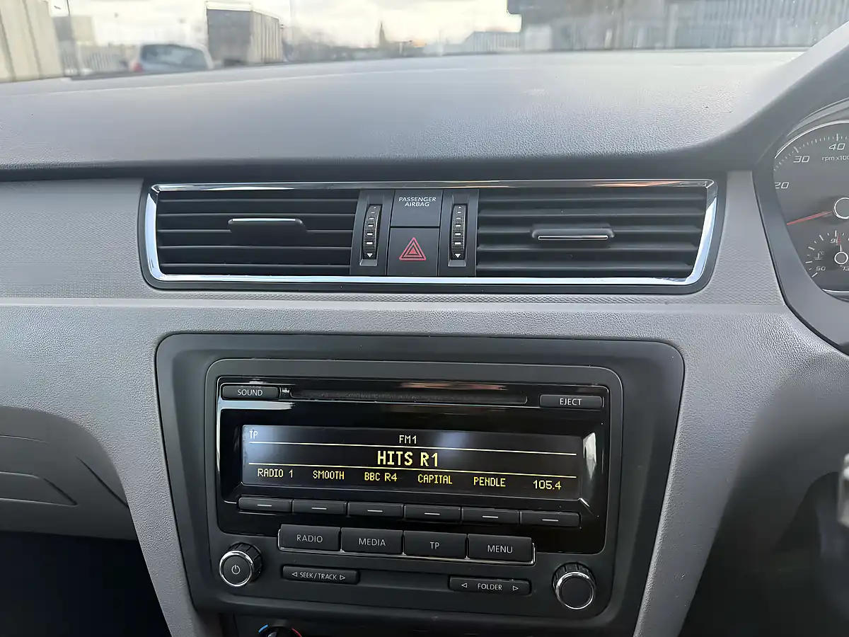 Used 2014 SEAT Toledo - Interior and Exterior details 15