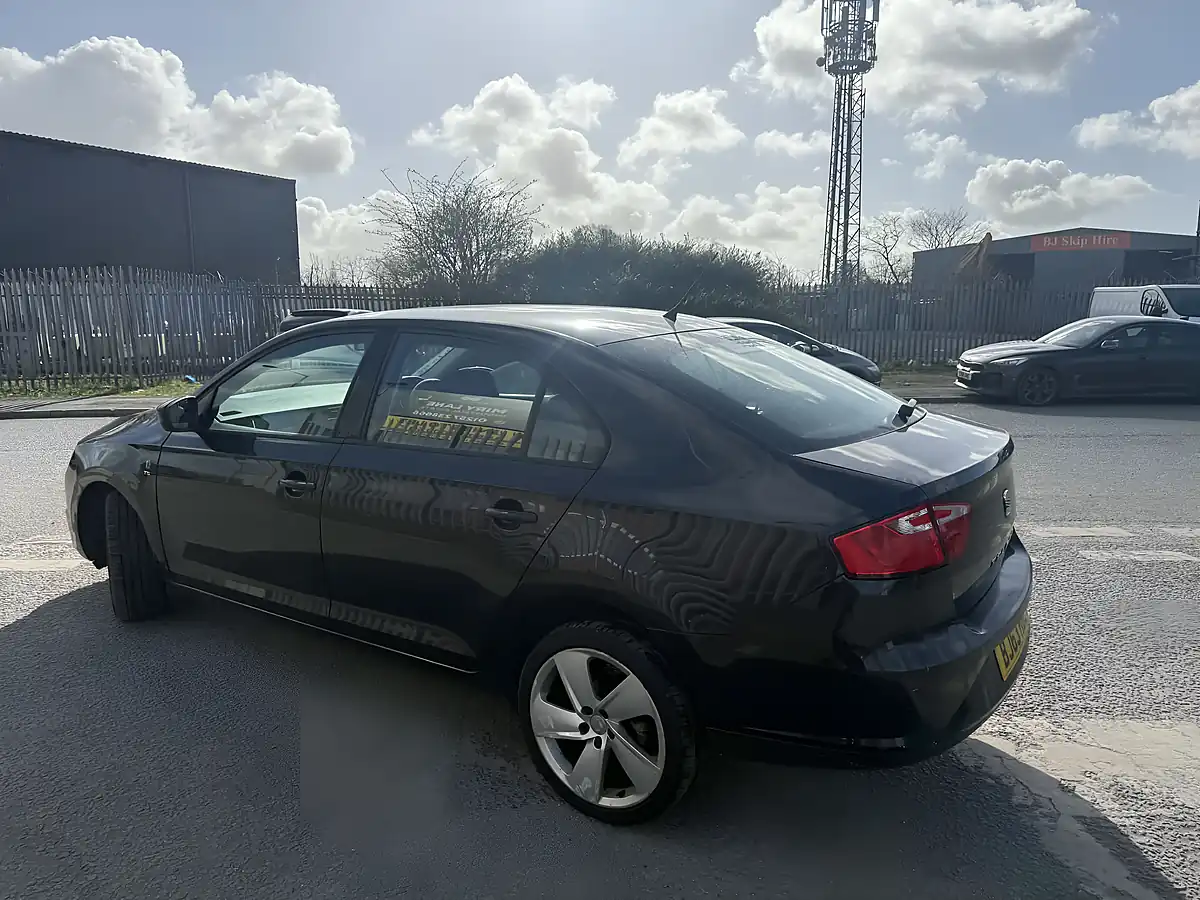 Used 2014 SEAT Toledo - Interior and Exterior details 4