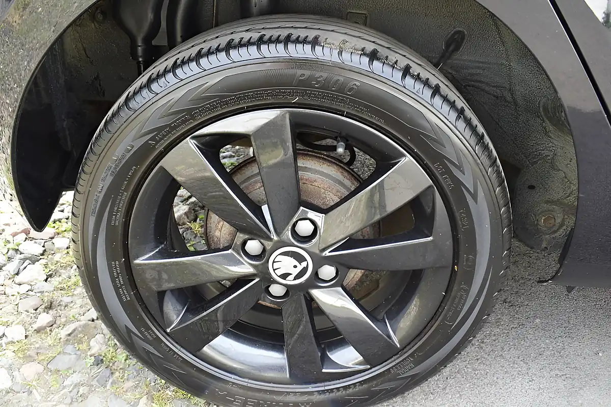 Used 2014 Skoda Citigo Black Edition Black - Interior and Exterior details 5